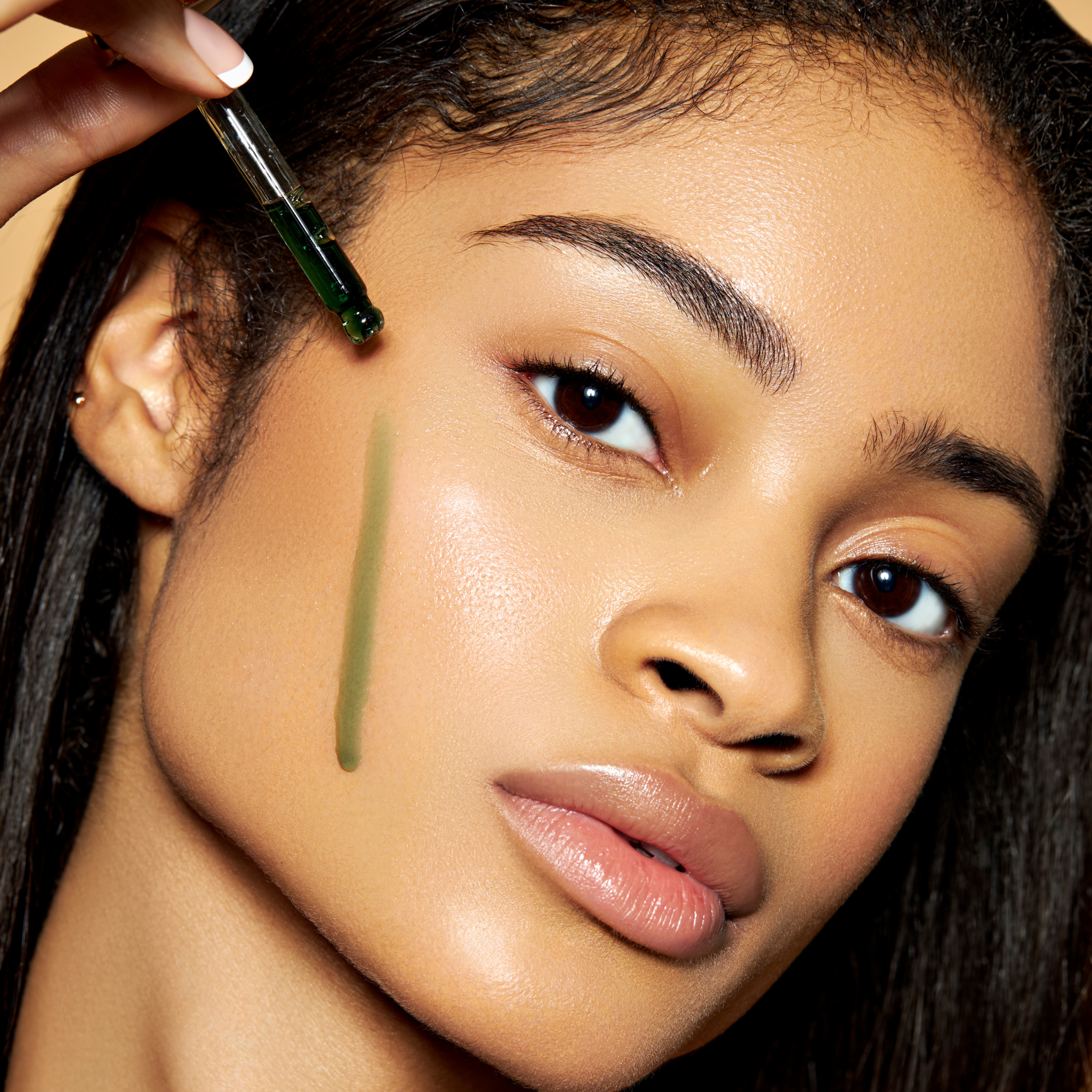 Green Caviar Retinoid & Ceramide Skin Renewal Elixir – Overnight Glow Treatment